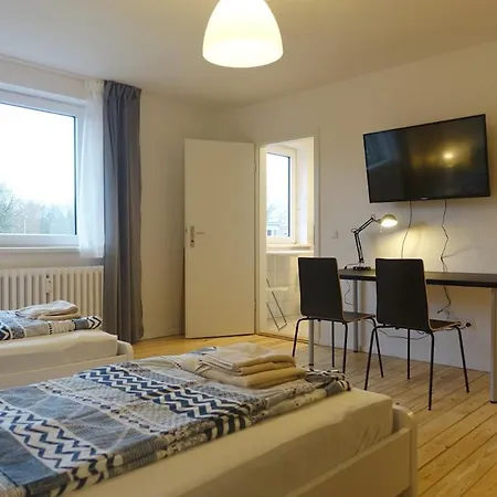 Jachmannstrasse 2og Mitte 2 Zi * كيل