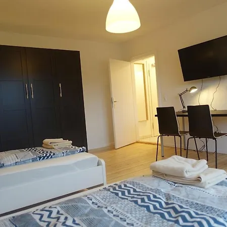 Jachmannstrasse 2og Mitte 2 Zi شقة
